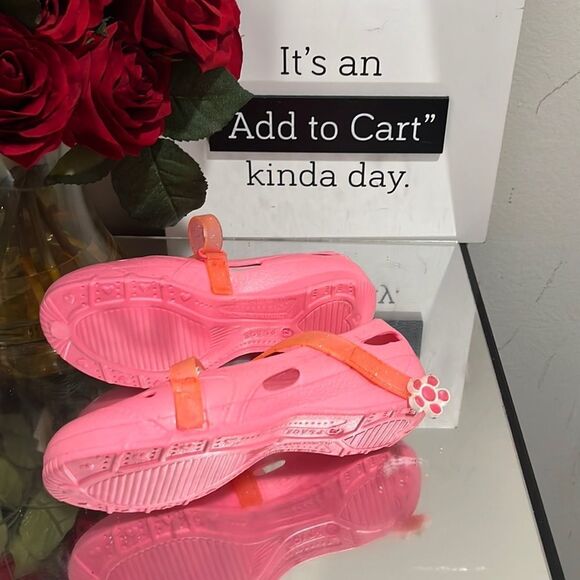 TODDLER Girl The CHILDRENS Place Sandals - Picture 5 of 6